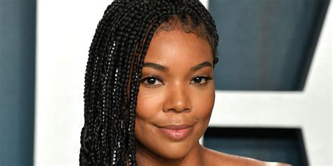 gabrielle union sexy|Gabrielle Union Poses in a Green Bikini Under a Maui。